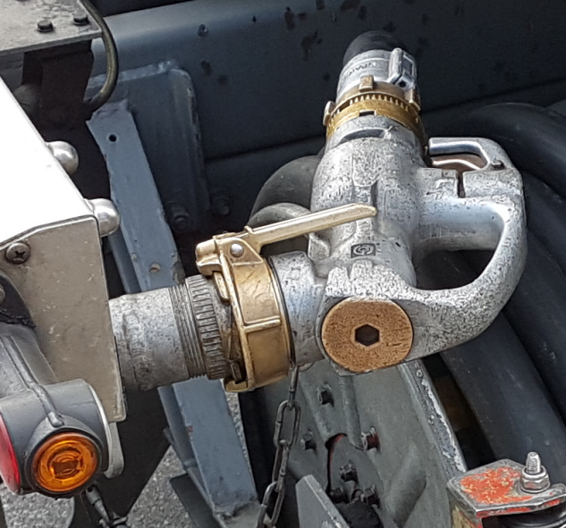 Tankwagen Kupplung Typ MK 2 Zoll - Messing Kronenstück Mit Spannringhebel